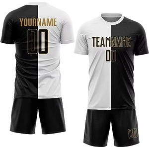 Maillot de football rétro personnalisé avec nom et numéro, vintage, avec patch brodé, 100% polyester respirant et à séchage rapide, col en V - Product Image 3