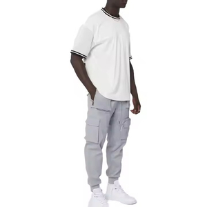 Nouveau pantalon de jogging avec poches premium 2025 pantalon de jogging cargo pour hommes pantalon de jogging personnalisé avec logo personnalisé pantalon de jogging en polaire pour hommes - Product Image 4