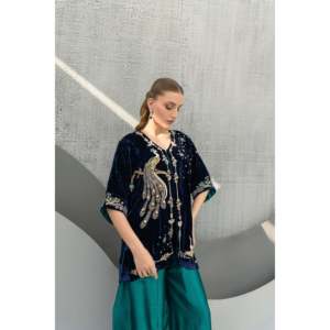 <b>Feathers</b> Winter <b>Top</b> with Three-Quarter Sleeves - Product Image 6