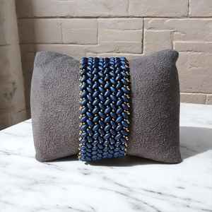 Brazalete de abeja con cuentas hecho a mano-Brazalete para mujeres y niñas - Product Image 4