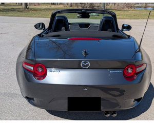 Mazda MX5 Grand Touring Coupé Turbo AWD 2024, Bajo Kilometraje, Caja de Cambios Automática, Volante a la Izquierda, Cuero Oscuro, R18, Gasolina - Product Image 6