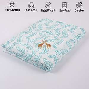 Tissu en coton pur léger à imprimé floral et feuilles, fait main, matière douce pour robes, chemises, jouets, filles et garçons - Product Image 1