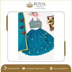 Faux Georgette froissé/écrasé & beau multi-sequins brodé travail enfants Lehenga - Blouse avec dupata - Product Image 4