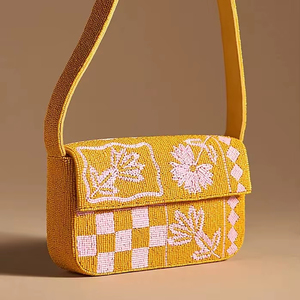 Bolso de Mano con Cuentas Artesanales de Último Diseño, Bolso de Moda para Mujer, Estilo Boutique y Resort, Ligero pero Estructurado, Mini Bolso de Hombro - Product Image 1