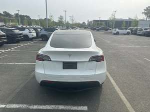 เทสลา โมเดล วาย ลอง รันจ์ เอดวีดี ปี 2021 แบตเตอรี่ 90-110 กิโลวัตต์ชั่วโมง กำลังไฟ 300 กิโลวัตต์ แรงบิด 500 นิวตันเมตร ผลิตในสหรัฐอเมริกา - Product Image 3