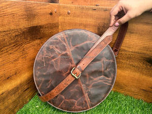 Nuevos bolsos de cantimplora de cuero mecanizados a mano con estilo occidental, bolsos de cuero de forma Circular mecanizados a mano, bolsos de cuero para mujer - Product Image 5