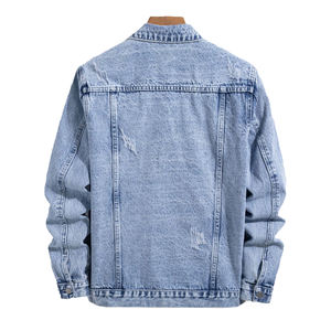 แจ็คเก็ตยีนส์ฟอกสีอ่อนแบบขายส่ง OEM ODM ผลิตตามสั่งสำหรับผู้ชาย สไตล์ลำลอง วินเทจ ขาดๆ แขนยาว เสื้อคลุมสตรีทแวร์สำหรับฤดูหนาว - Product Image 2