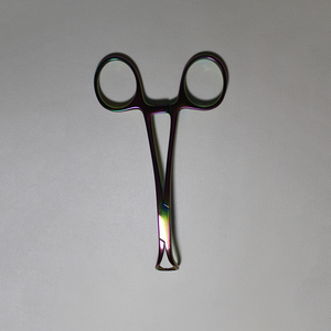 Pinza para Toallas Backhaus, Manual, 13 cm, Acero Inoxidable Quirúrgico de Alta Calidad, Certificación CE ISO13485, Instrumento General - Product Image 5