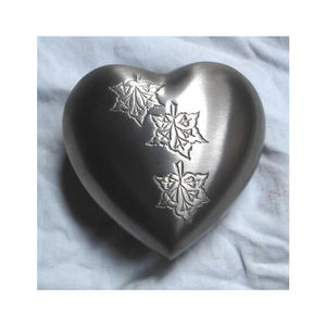 Nouveauté urne souvenir en métal laiton Antique noir gravé urnes funéraires cendres humaines étain argent gravure Mini urne - Product Image 1