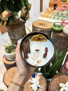 Bougie parfumée artisanale à la cire de coco avec étiquette personnalisée en gros, moderne pour la décoration de la maison, pour les mariages - OEM ODM privé - Product Image 4