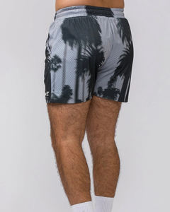 Short en maille personnalisé pour hommes, impression par sublimation, logo brodé, patchs d'étiquettes tissées, short de gymnastique athlétique, patchs avec logo personnalisé - Product Image 3