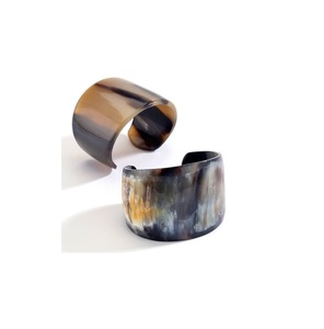 กำไลแตรดีไซน์แบบวินเทจทำด้วยมือกำไลข้อมือฮอร์นที่ดีที่สุดกำไลข้อมือ100% คุณภาพสูงกำไลข้อมือเขาควายวัวธรรมชาติคุณภาพเยี่ยม - Product Image 1