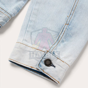 Chaqueta de Mezclilla de Invierno para Hombre Hecha a Medida - Logotipo Frontal, 100% Algodón, Transpirable y de Secado Rápido - Product Image 4