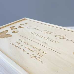 Caja de almacenamiento decorativa de recuerdo conmemorativo - Product Image 1