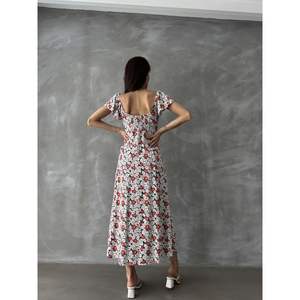Vestidos Casuales con Estampado Floral Rojo Topshow, Producto al por Mayor - Product Image 1