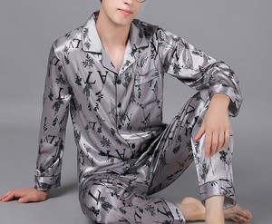Ropa de dormir de satén de seda para hombre de verano de alta calidad personalizada OEM trajes de impresión digital con cordón pantalones de salón pijama suave para hombre - Product Image 2