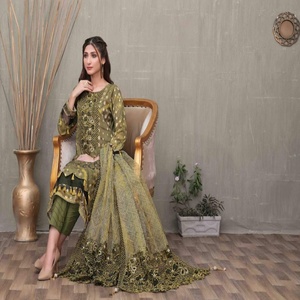 Magnifiquement brodé 3 pièces décontracté fête porter Qous-E-Qaza vêtements quotidiens indien pakistanais vêtements élégant cou Design pour - Product Image 3