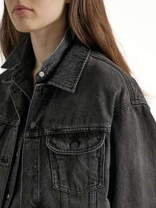 2025 Nueva chaqueta vaquera lavada Vintage informal con estilo para mujer con chaqueta vaquera transpirable personalizada con botones en Color negro - Product Image 3