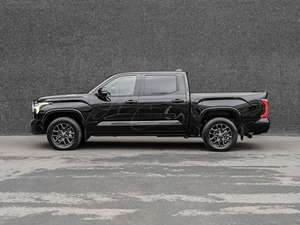 โตโยต้า ทุนดรา ปี 2025 ใหม่เอี่ยม เครื่องยนต์ 6 สูบ (436 แรงม้า) ระบบขับเคลื่อน 2 ล้อ 4x4 มาตรฐานยูโร 6 เชื้อเพลิงเบนซิน เกียร์อัตโนมัติ พวงมาลัยซ้าย - Product Image 5