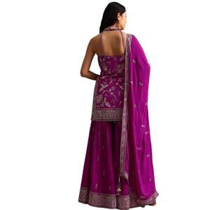 Purple Resham Work Sharara Set avec Dupatta pour les mariages traditionnels en gros Cérémonies culturelles Fêtes de fête et en vrac - Product Image 5