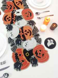 Citrouilles d'Halloween faites à la main et coureur perlé araignée - Product Image 2