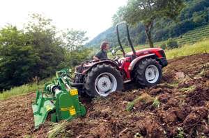 Tracteur Antonio Carraro 4WD 89 ch - Super bas, grandes roues arrière - Product Image 4