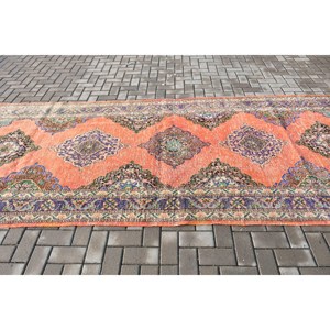 พรมตุรกีโบราณ ขนาด 4.9x12.8 ฟุต พรมลายดอกไม้สีแดงทำจากขนสัตว์ - Product Image 3