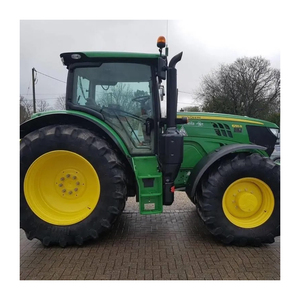 Tracteur John Deer 2025R durable avec technologie avancée pour une manipulation facile et un fonctionnement efficace - Product Image 1