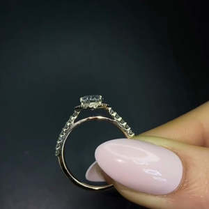 Anillo de Diamantes de Laboratorio con Certificación IGI, 1.80 Quilates, Corte Pera, Color D, Claridad VVS-VS, con Halo y Corte Catedral, Accesorio de Compromiso y Boda para Mujer - Product Image 4