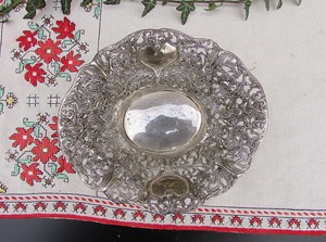 Bol de service en argent de qualité supérieure avec découpe en feuille, parfait pour les restaurants, les hôtels, la restauration, les buffets et la présentation d'événements - Product Image 4