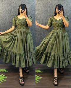 ชุดเดรสผ้าฝ้ายปักลายทรงบานระดับพรีเมียมยูนิตี้ ลักซ์เชอร์ - Product Image 3