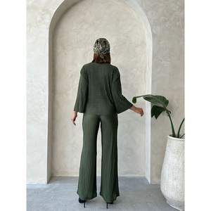 กางเกงพลีทผู้หญิงขายส่ง ชุดเซ็ตเครื่องประดับแฟชั่นที่จำเป็น - Product Image 1