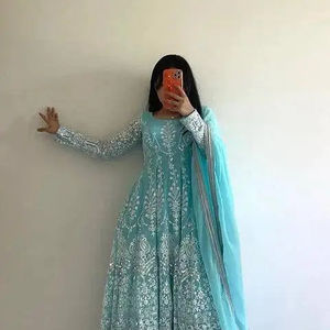 PRESENTANDO BATA ANARKALI BORDADA DE NUEVO DISEÑADOR BONITO ESTILO INDIO PARA MUJERES Y NIÑAS A PRECIO AL POR MAYOR - Product Image 1