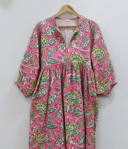 Robe d'été bohème colorée en pur coton écologique, imprimé floral indien, longueur midi, respirante, taille naturelle, élégante pour le quotidien - Product Image 3