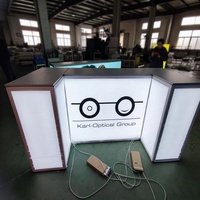 Vitrine d'exposition pliable à deux niveaux avec éclairage LED pour stand de salon professionnel d'anime et de bandes dessinées