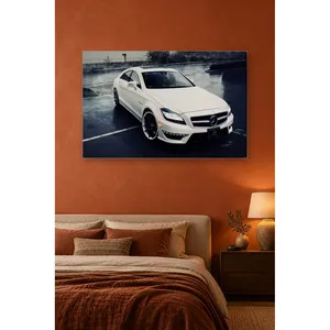Impression sur toile de Mercedes CLS blanche Fida dans un parking pluvieux - Product Image 3