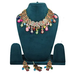 Parure de collier multicolore en acier inoxydable plaqué or, ornée de pierres Kundan et Meenakari, pour mariages, bijoux fins à motifs de pièces de monnaie - Product Image 4