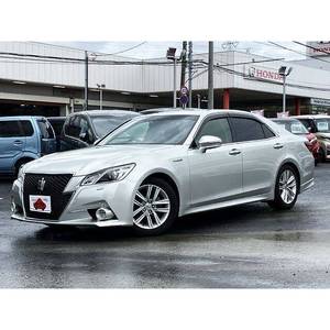 Toyota Crown 2015 d'occasion – Berline avec conduite à droite/gauche, boîte manuelle/automatique, essence/électrique, intérieur cuir, caméra de recul, pneus R16/R18 - Product Image 1