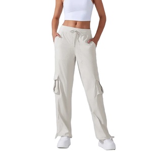 Pantalon de fitness léger à séchage rapide pour la course en plein air Taille moyenne Cargo à jambes larges Design décontracté avec multi-poches pour le printemps - Product Image 1