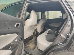 Véhicule MPV de luxe légèrement utilisé 2024, 2.0T Turbo 252HP, automatique, 7 places, en bon état - Product Image 6