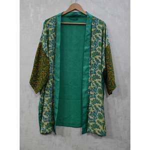 Robe kimono courte en patchwork de soie, faite à la main, imprimée à l'indienne, grande taille, respirante, décontractée, longueur genou, vêtement de nuit, veste de détente - Product Image 1