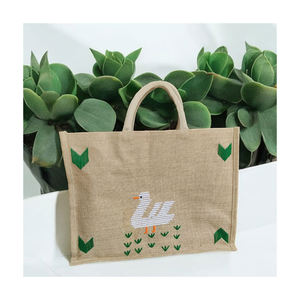 กระเป๋าผ้าปอกระเจาพร้อมกระเป๋าเครื่องสำอางปักปกปิดทันสมัย - Product Image 2