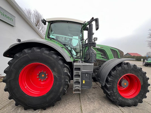 Tractor Fendt 824 Vario ProfiPlus - Product Image 5