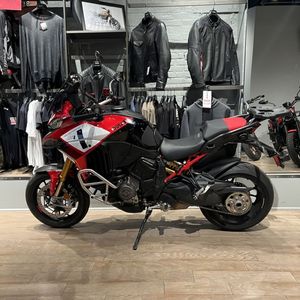 Moto d'occasion 2023 V4 Pikes Peak Livery 1000-1500cc Moteur sans balais Origine américaine >80 km/h Vitesse maximale - Product Image 2