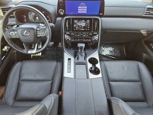 Sans accident certifié 2023 Lex-us LX600 Base très propre - Product Image 3