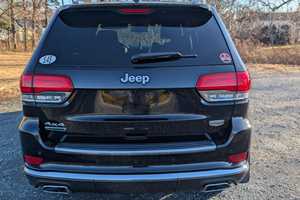 Jeep Grand Cherokee Summit 4x4 d'occasion 2016, 1 propriétaire, moteur V6 turbodiesel 3.0 litres, peu modifiée - Product Image 2