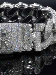 Bracelet gourmette de luxe en argent sterling 925 plaqué rhodium avec diamant moissanite, design lettre R personnalisée, cadeau pour femme - Product Image 4