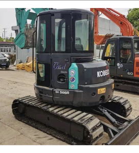 Excavadora de cadenas Kobelcco K55SR usada con motor diésel EURO 5 y sistema hidráulico completo, motor y bomba, en venta en Europa - Product Image 6