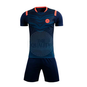 Nouveauté 2023, uniforme de football personnalisé, 100% polyester, séchage rapide, respirant, écologique, manches courtes, été, homme adulte - Product Image 1