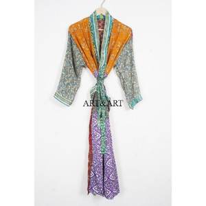 Robe de kimono bohème en soie à manches longues pour femmes élégantes - Vêtement de nuit doux pour la nuit et les soirées - Product Image 6